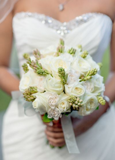 8 Gorgeous Green Wedding Flowers - Project Wedding